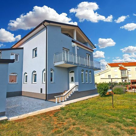 Apartments Dragica 1251 Fažana Exterior foto